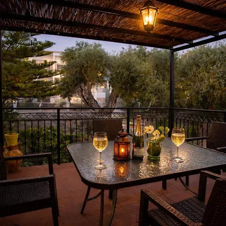 Nikoletta 4 *