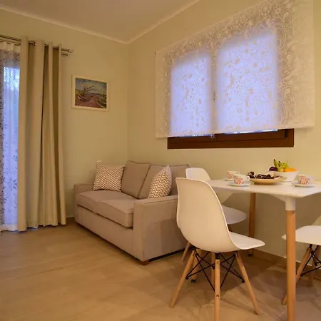 Nikoletta 4 Apartment