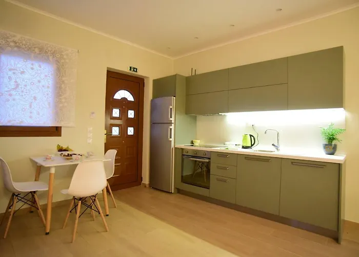 Nikoletta 4 Apartment *